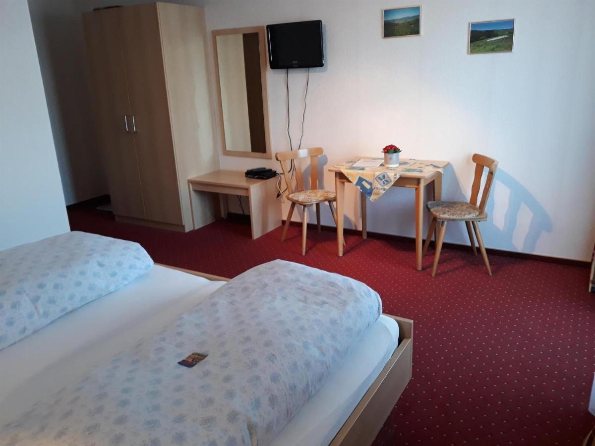 Rhoener Landhotel Haus Zur Wasserkuppe Ehrenberg  Экстерьер фото